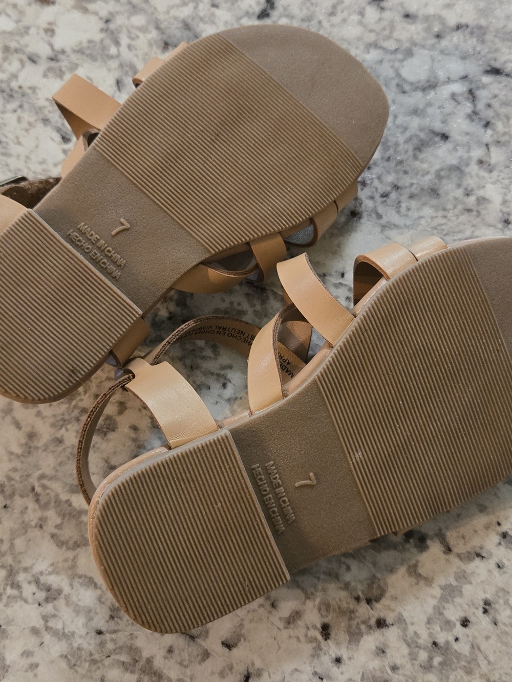 Old Navy Tan Strappy Kids Sandals - Picture 5 of 5